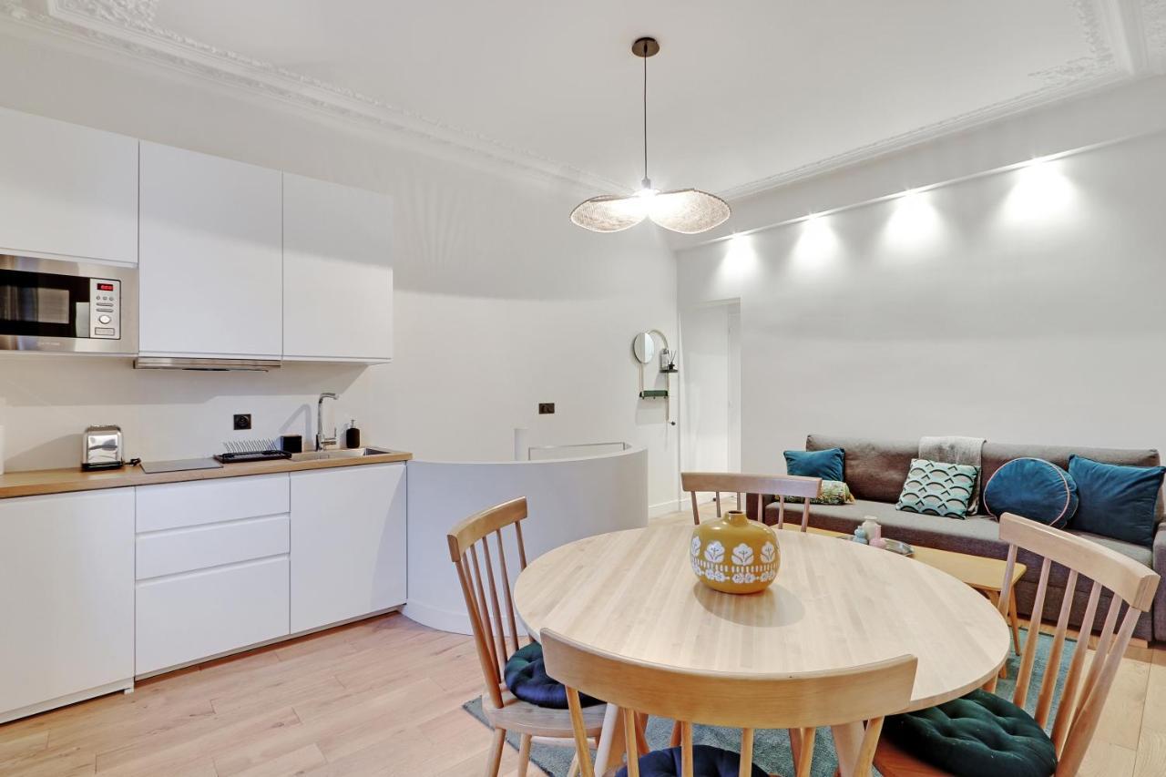 Pick A Flat's In Sur Seine - Avenue Charles De Gaulle Apartment