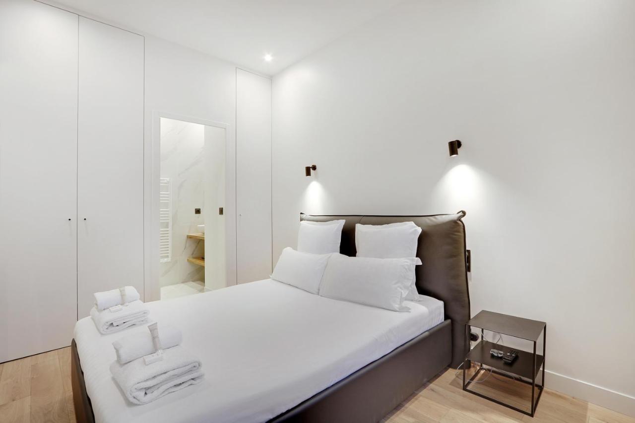 Pick A Flat's In Sur Seine - Avenue Charles De Gaulle *