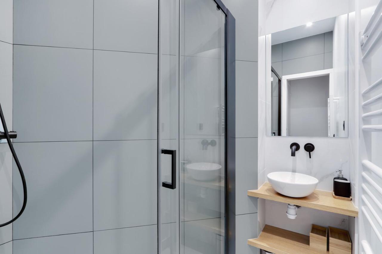 Pick A Flat's In Sur Seine - Avenue Charles De Gaulle *